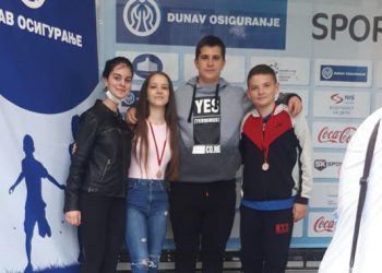 Dve bronze našoj deci na SIM u Požegi