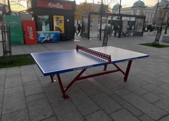 Stoni tenis na otvorenom: Novi sto u centru grada